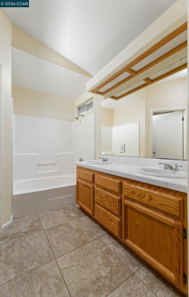 4233 Shandwick Dr Property Photo 13