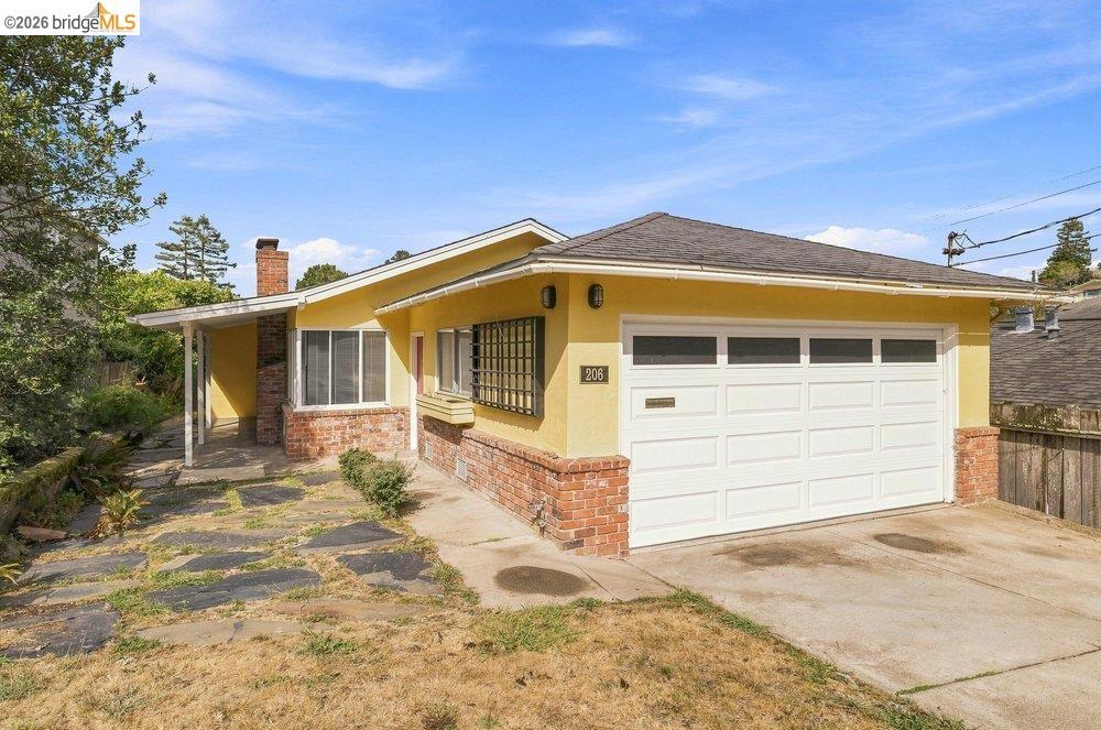 206 Colgate Property Photo 2