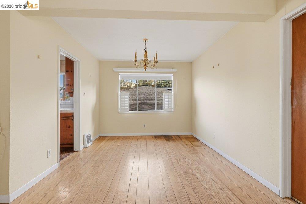 206 Colgate Property Photo 6