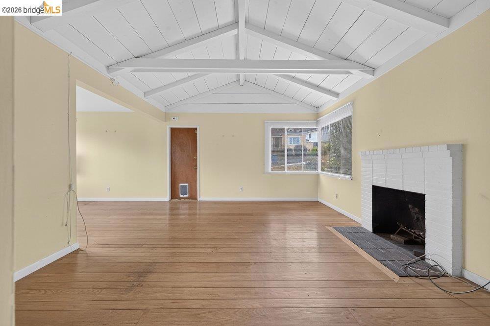 206 Colgate Property Photo 8