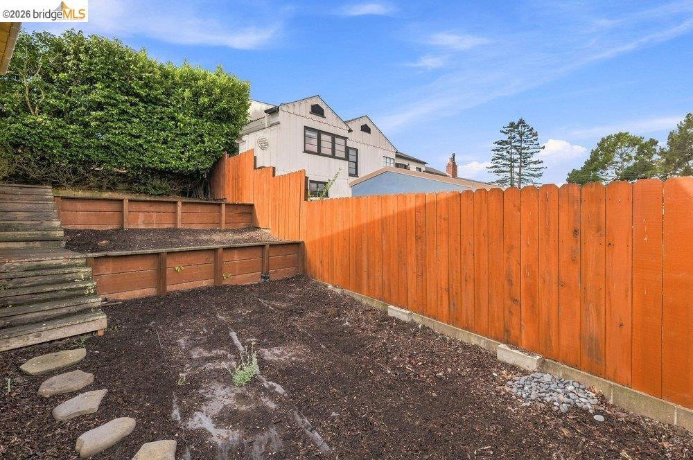 206 Colgate Property Photo 22
