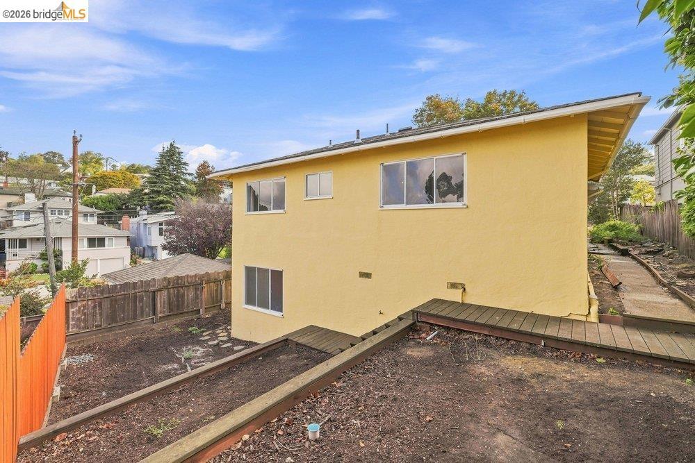 206 Colgate Property Photo 25