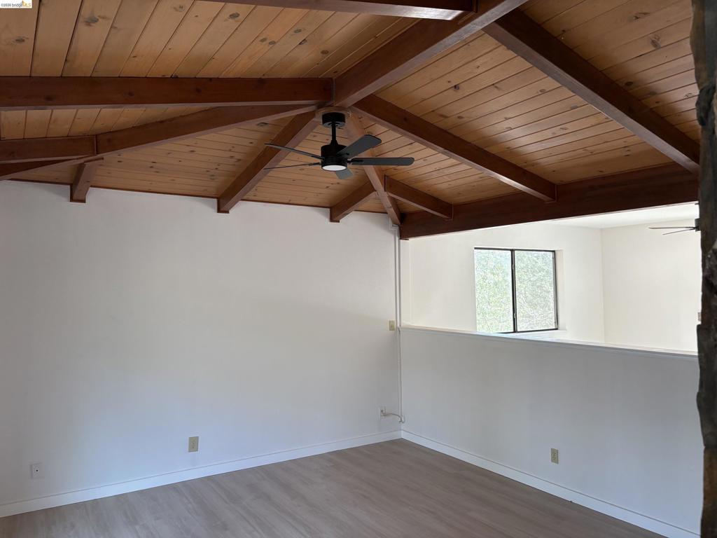 20059 Pleasant View Dr Property Photo 13
