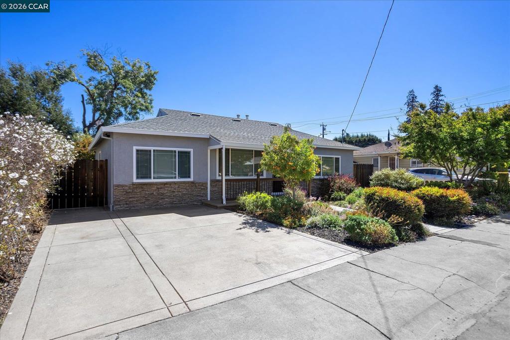 19656 San Miguel Ave Property Photo 2