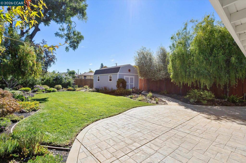 19656 San Miguel Ave Property Photo 34