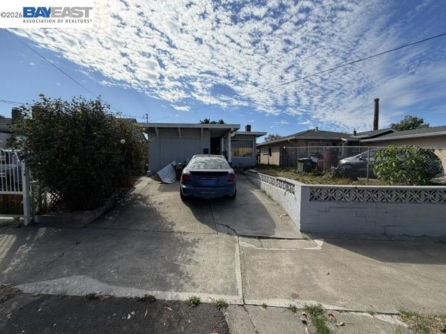 1824 99th Ave Property Photo 2