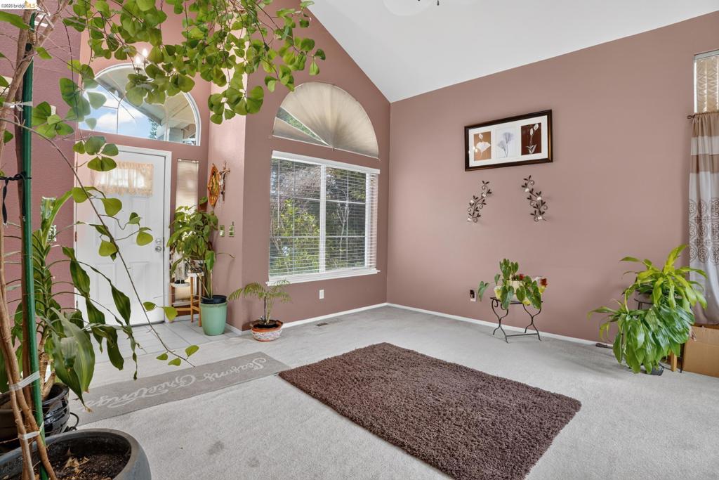 4148 Meadow Lake St Property Photo 4