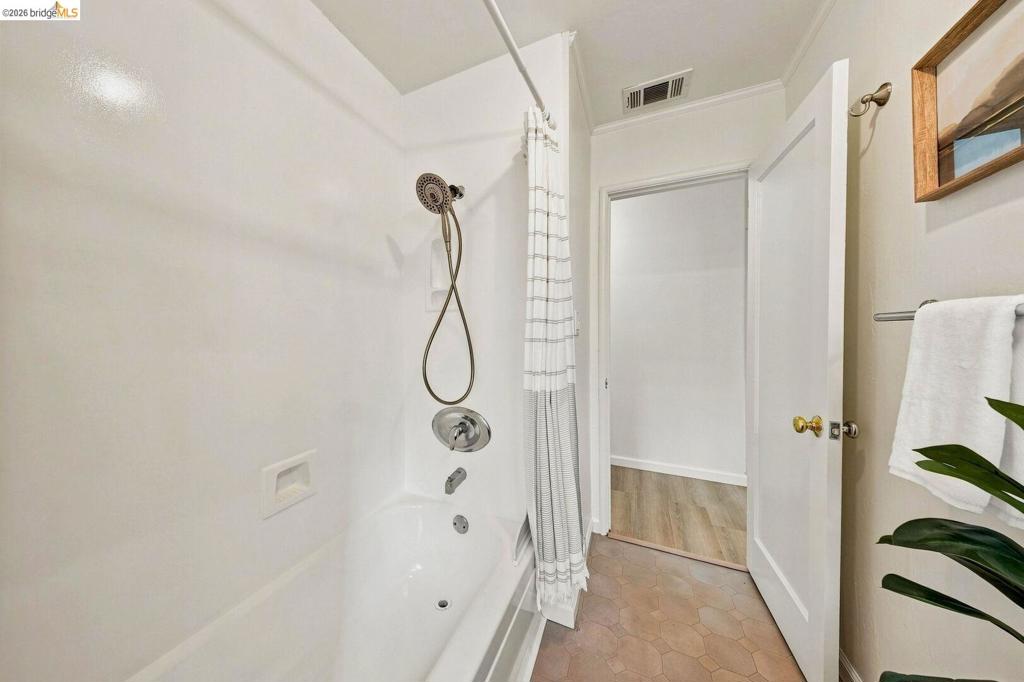 68 Water St Property Photo 26