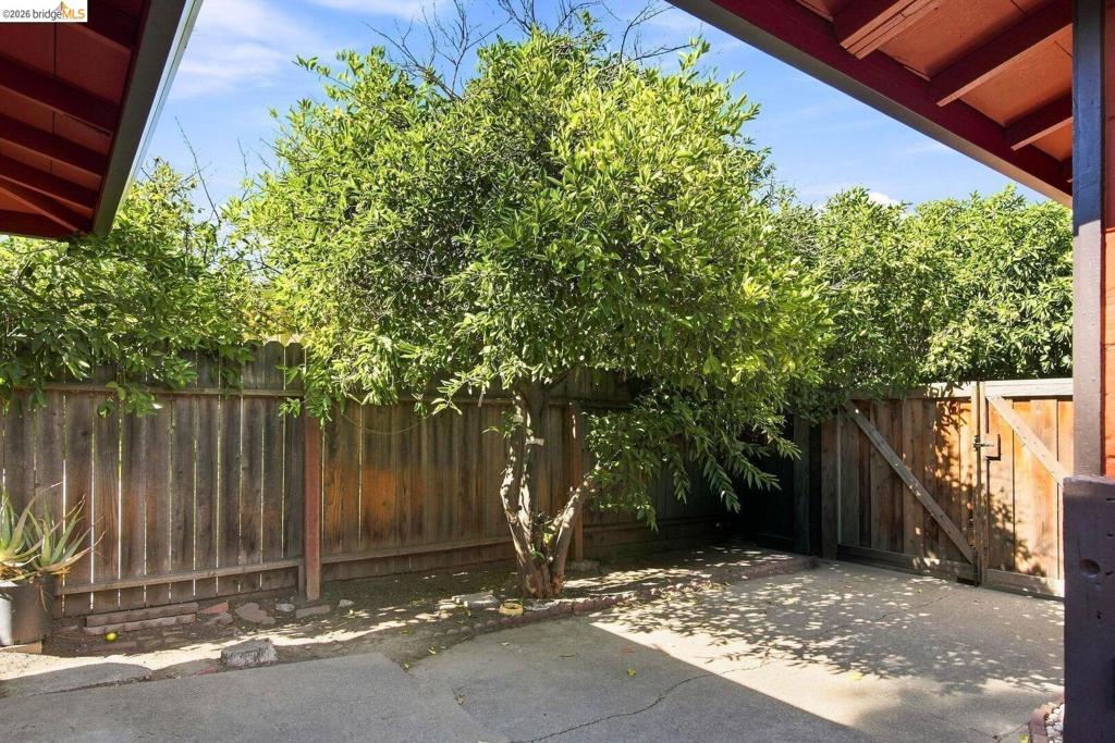 68 Water St Property Photo 45