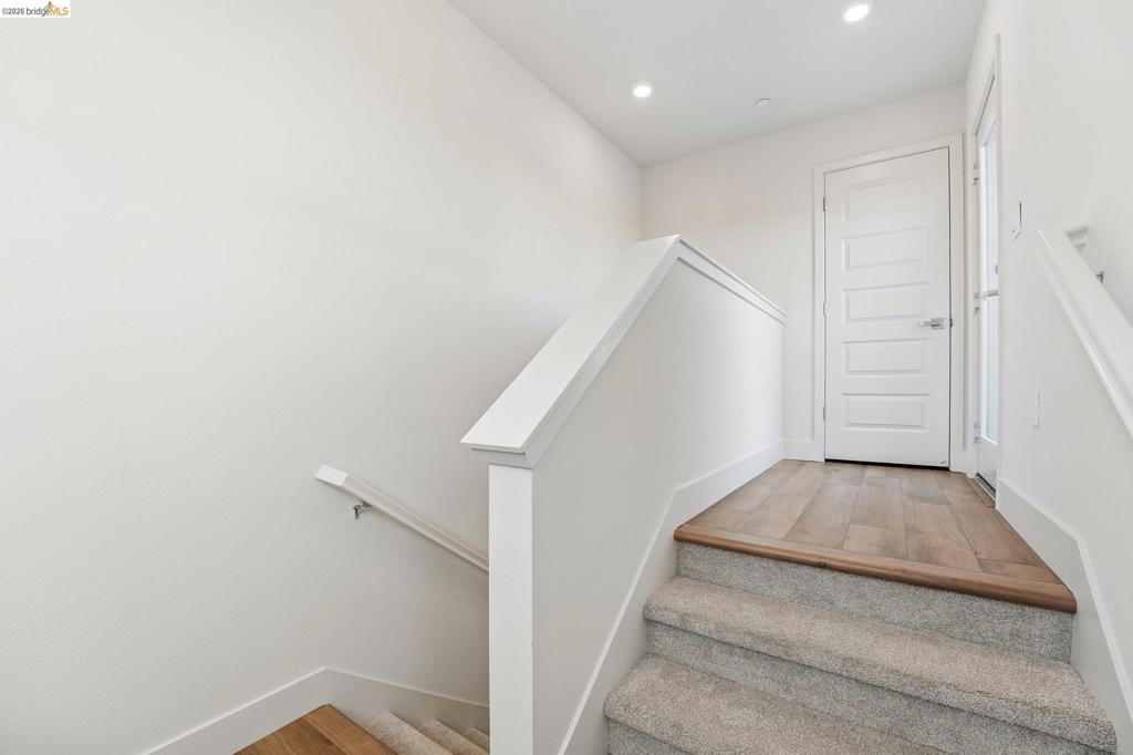 2388 Stanford St Property Photo 49
