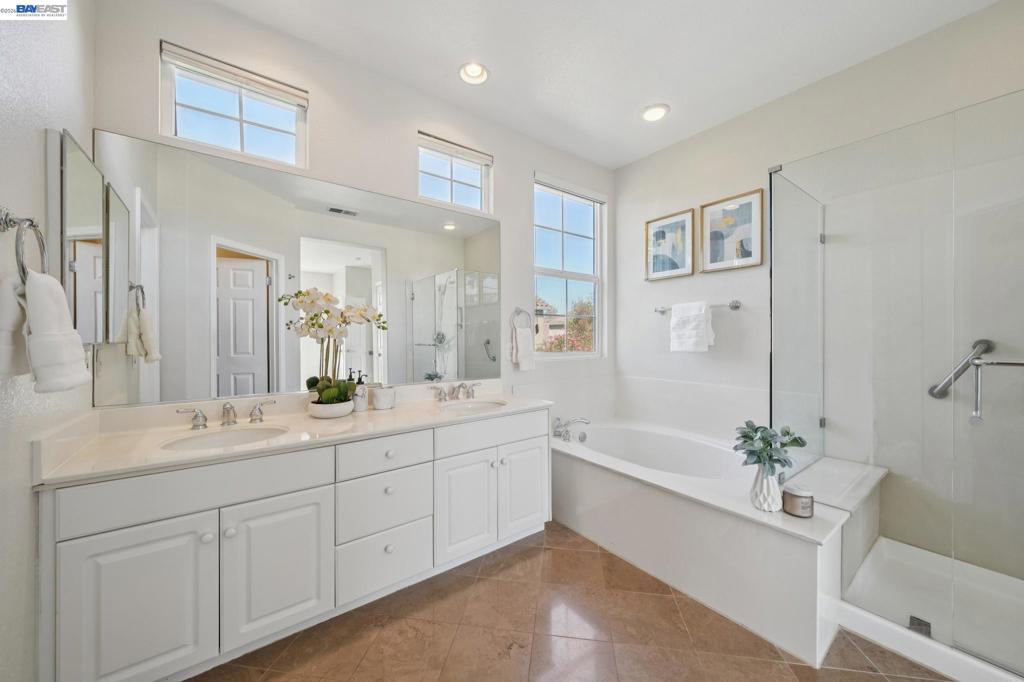 2628 Photinia Ct Property Photo 41