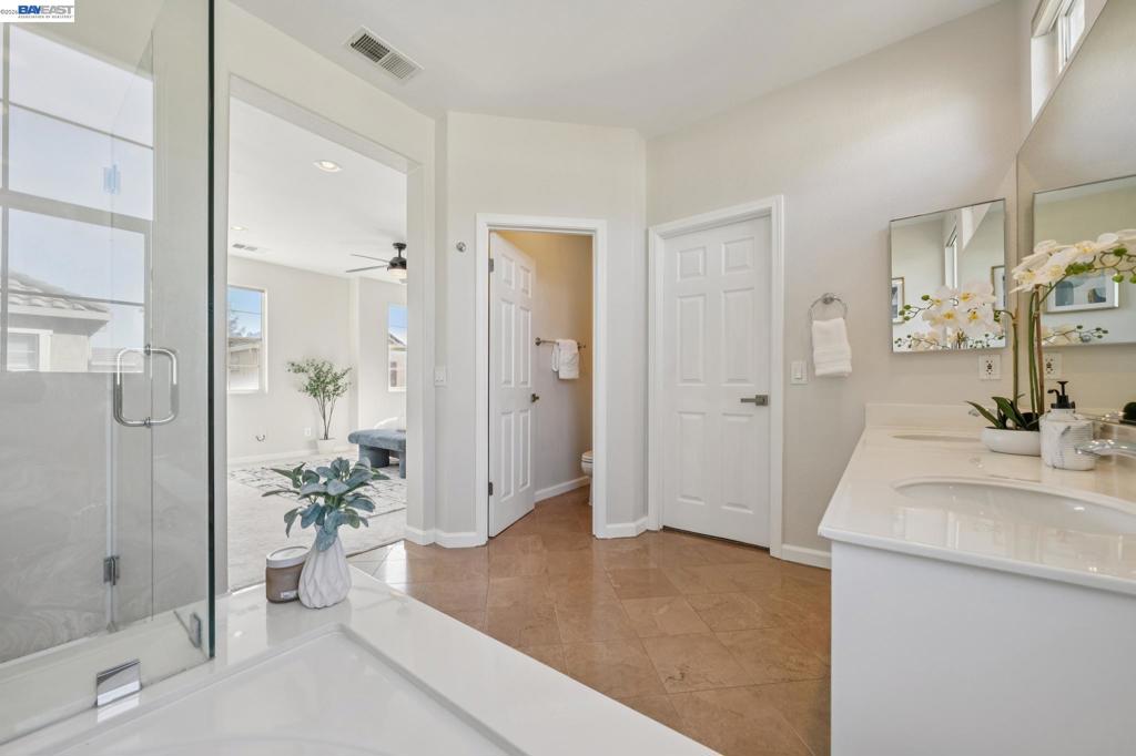 2628 Photinia Ct Property Photo 43