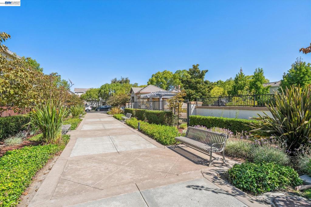 2628 Photinia Ct Property Photo 71