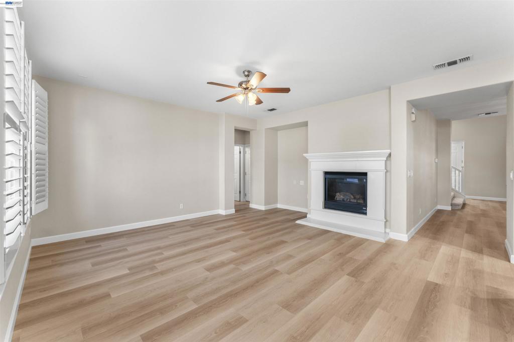 2652 Crescent Way Property Photo 14