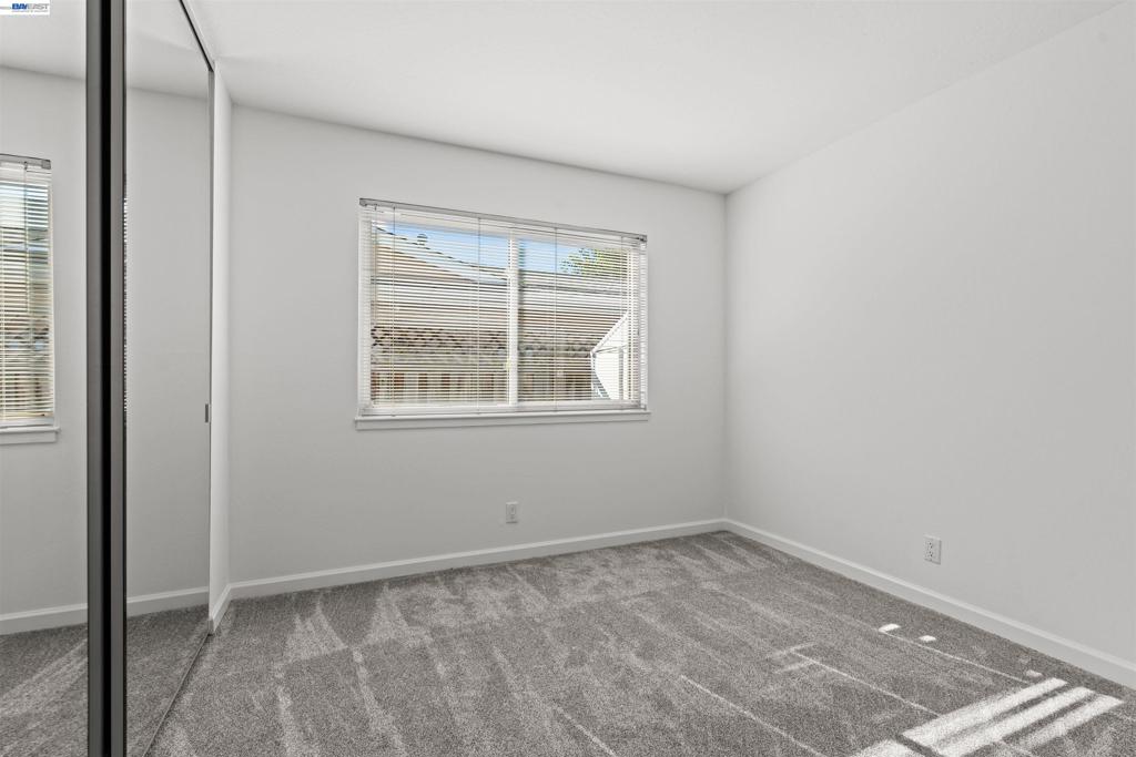 4950 Black Ave Property Photo 23