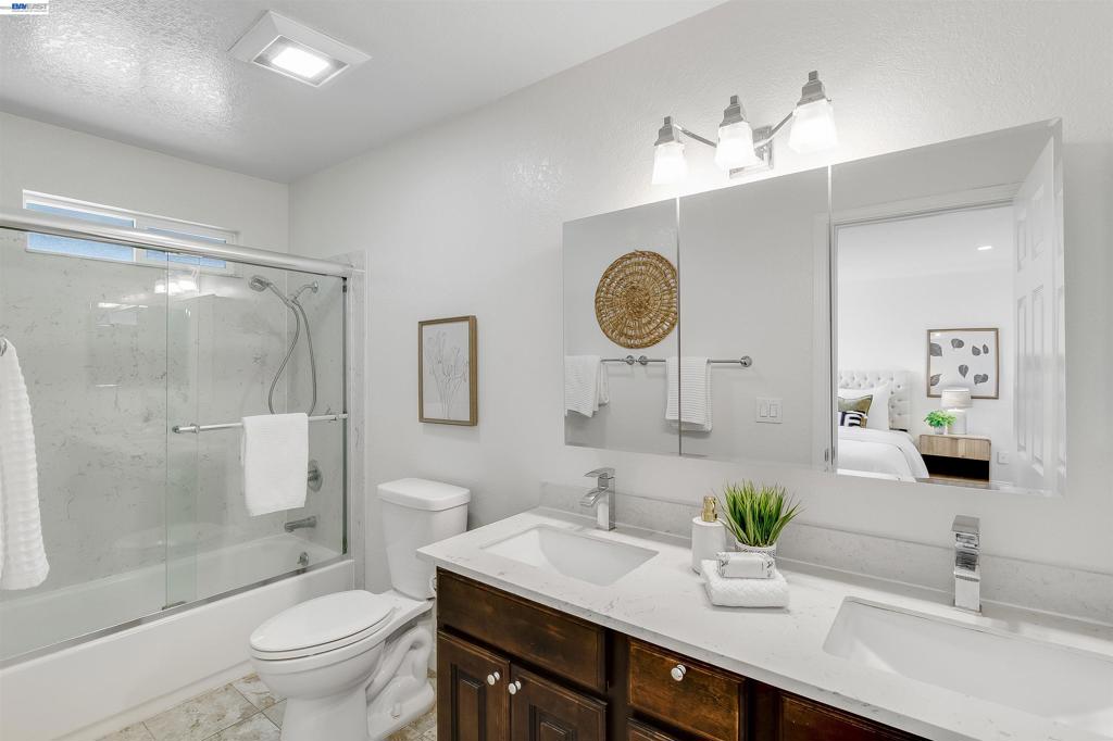 4087 Mozart Dr Property Photo 26