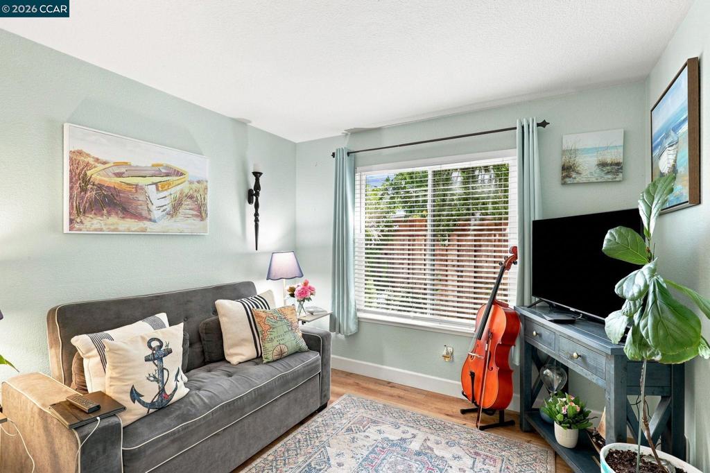 25 Sparrow Hawk Ct. Property Photo 18