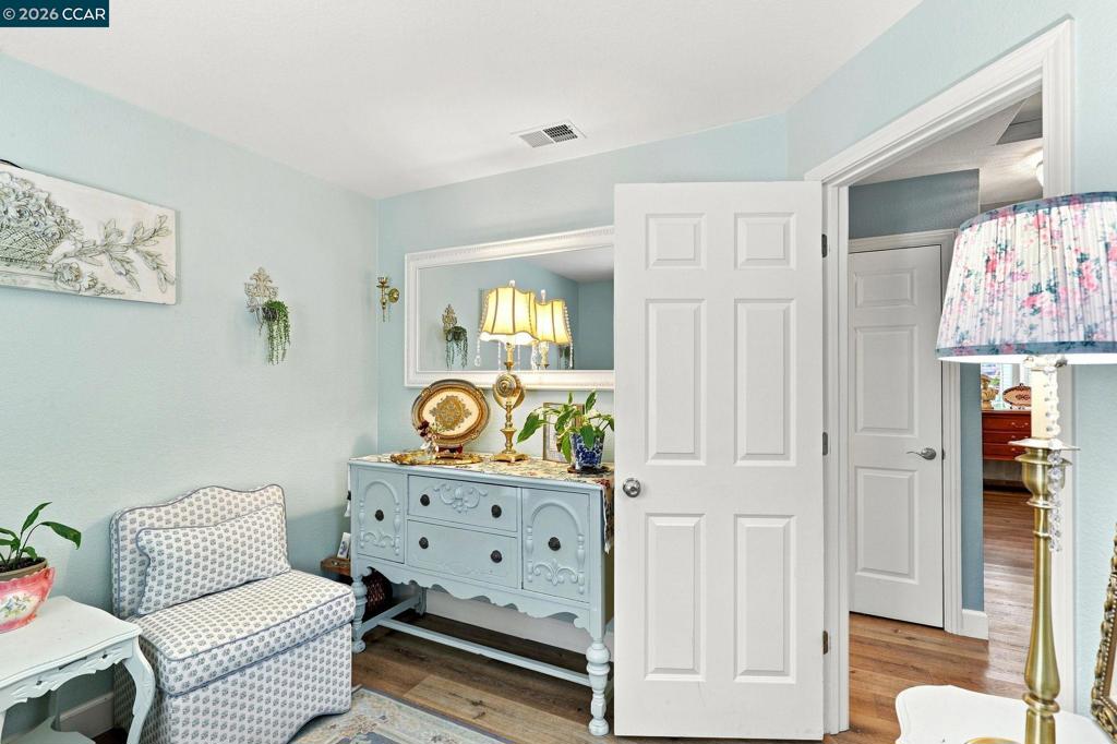 25 Sparrow Hawk Ct. Property Photo 20
