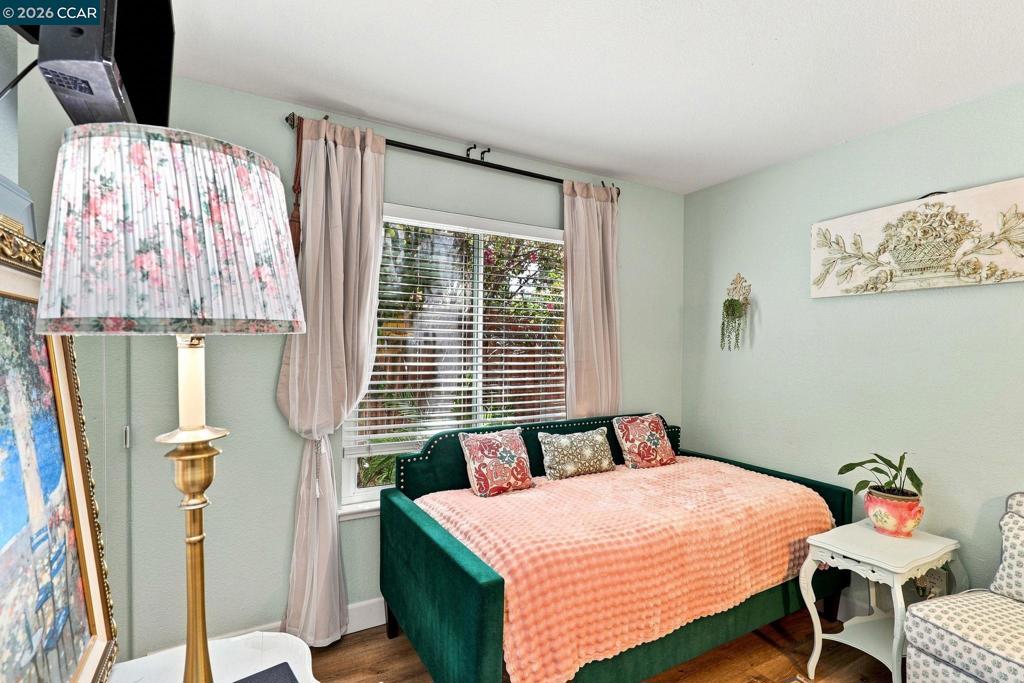 25 Sparrow Hawk Ct. Property Photo 21