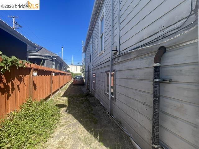 615 Maud Ave Property Photo 6