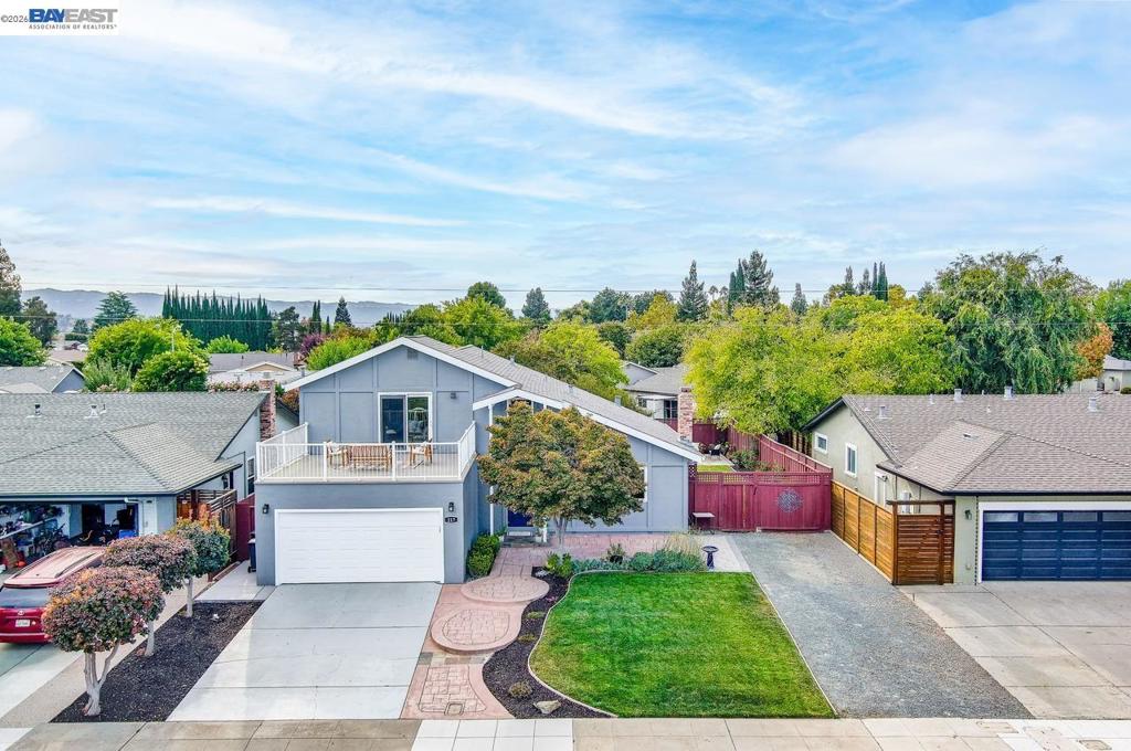 217 Elvira St