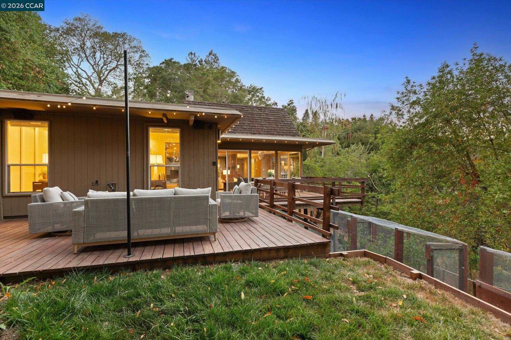 521 Tahos Rd Property Photo 31