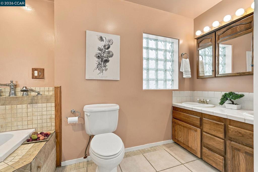 3334 Harrison St Property Photo 32