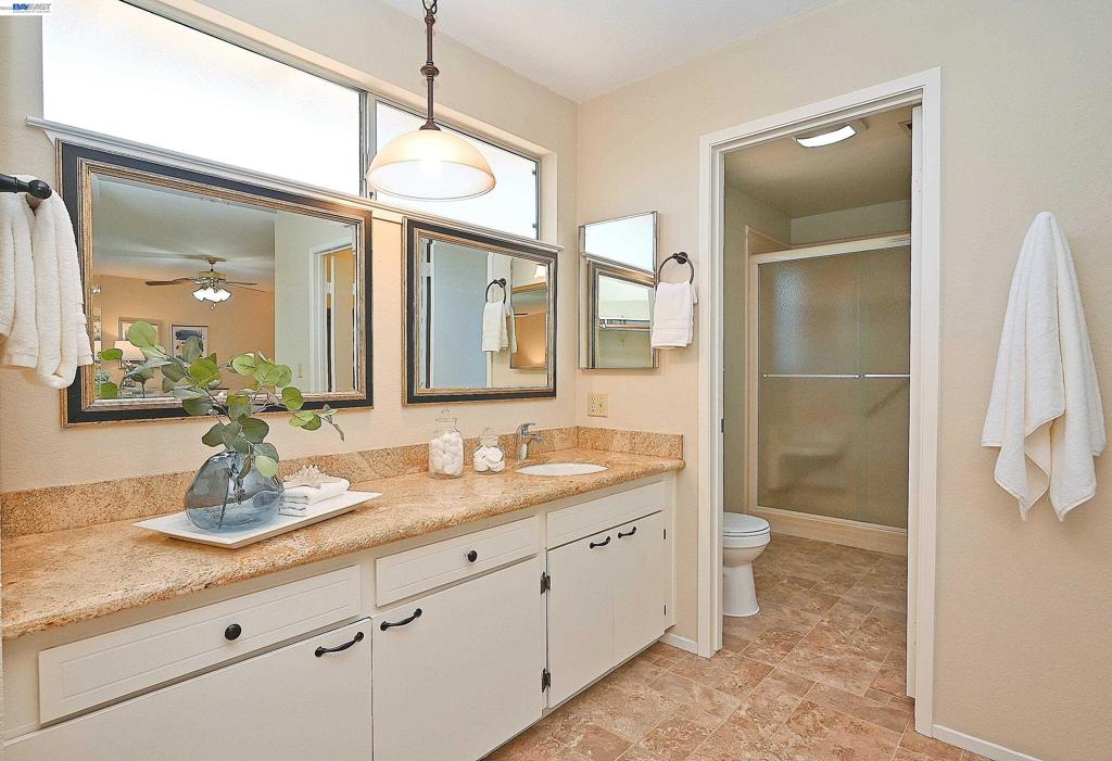 3585 Deer Park Ct Property Photo 12