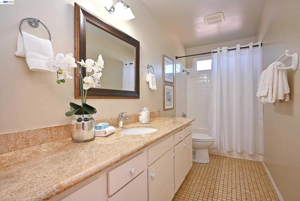 3585 Deer Park Ct Property Photo 16