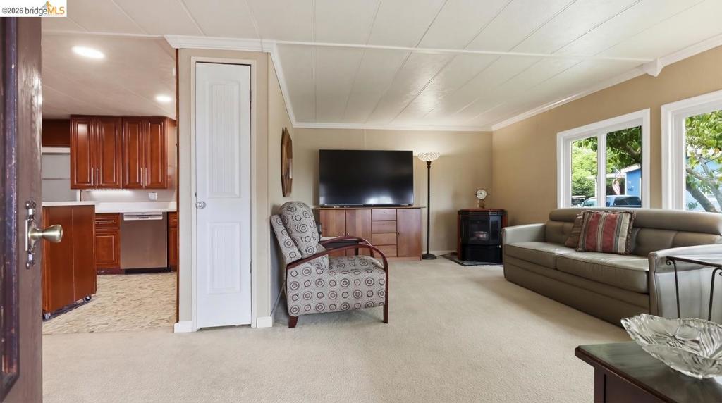 1742 W Harbor Drive Property Photo 6