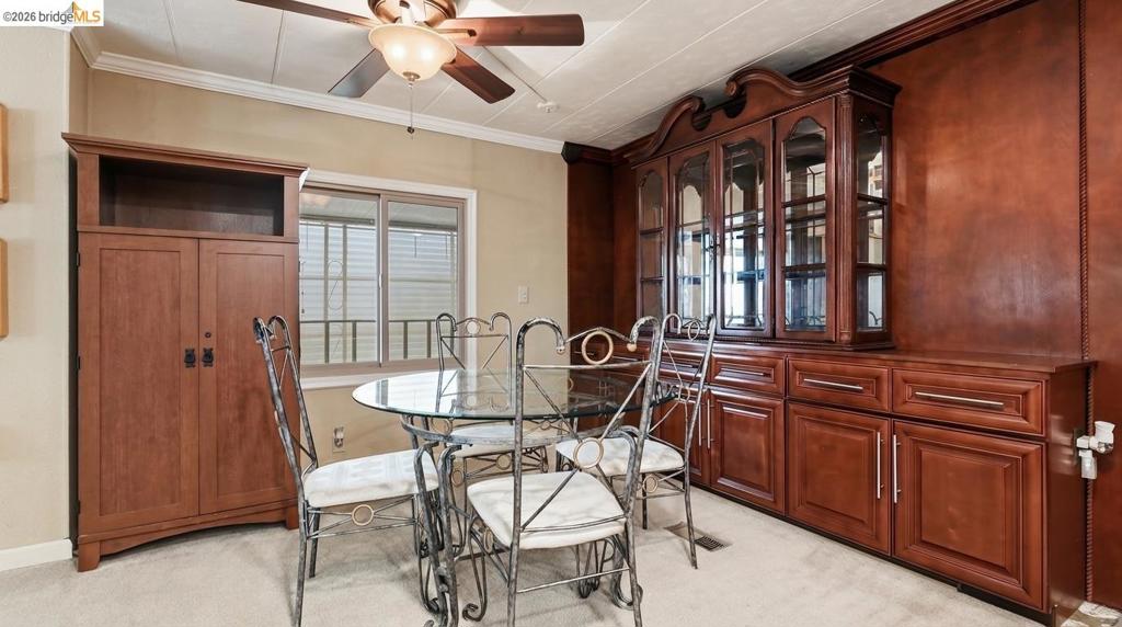 1742 W Harbor Drive Property Photo 9