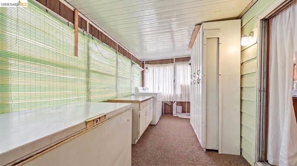 1742 W Harbor Drive Property Photo 21