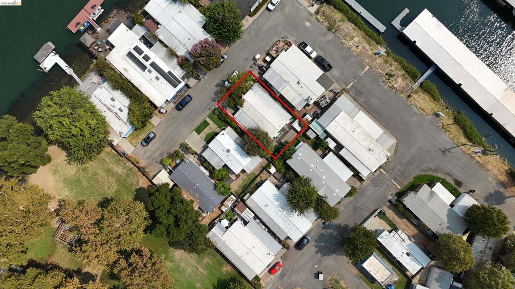 1742 W Harbor Drive Property Photo 35