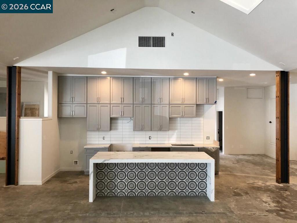 4200 Broadway Property Photo 9