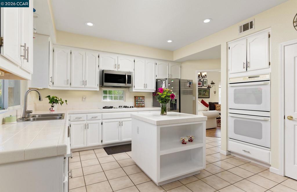 1315 Oak Crest Way Property Photo 16