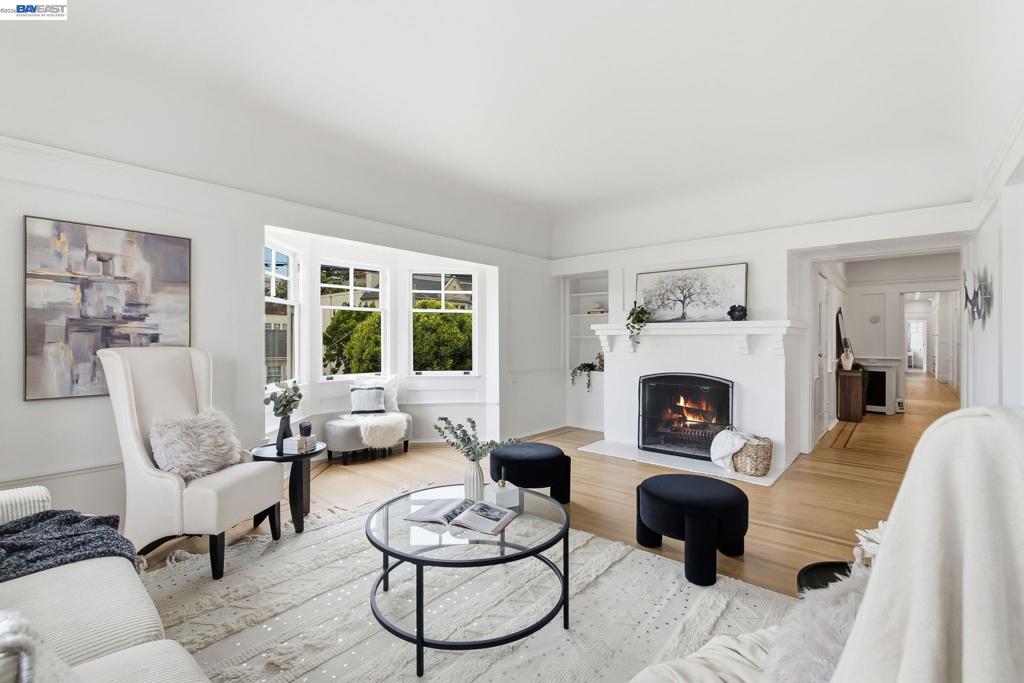 2404 Divisadero St Property Photo 1