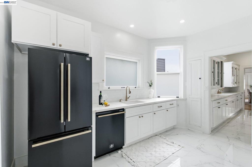2404 Divisadero St Property Photo 17