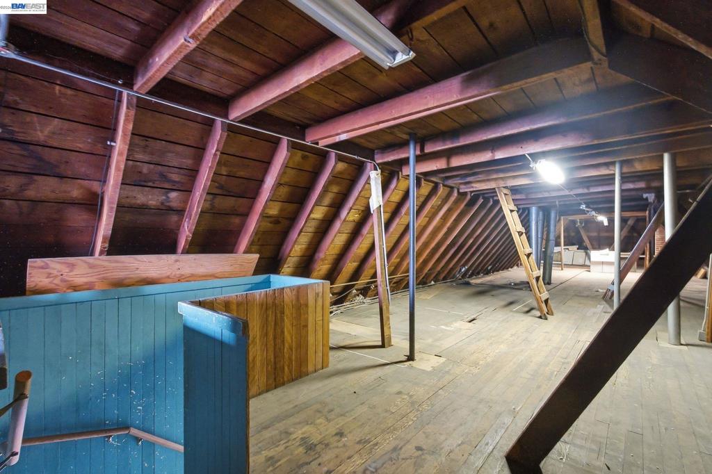 2404 Divisadero St Property Photo 36