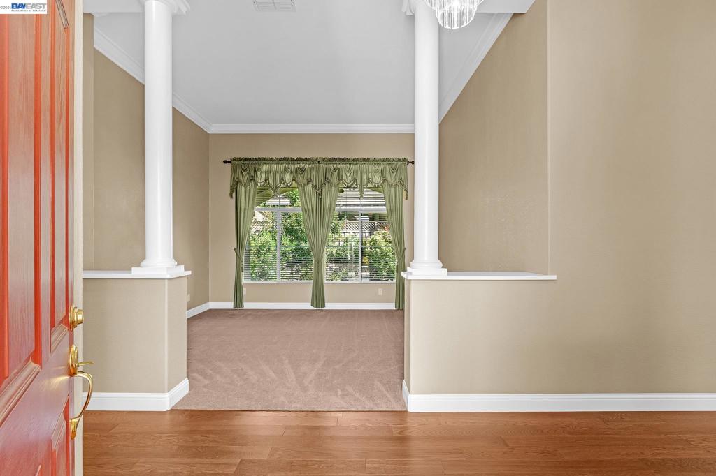 5040 Green Grove Ln Property Photo 5