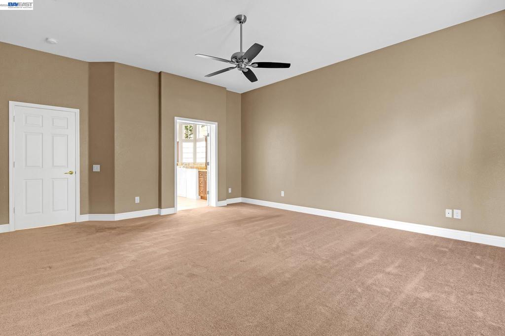 5040 Green Grove Ln Property Photo 24