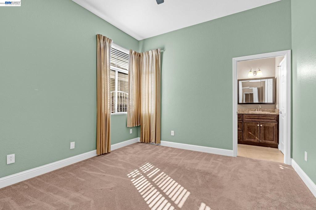 5040 Green Grove Ln Property Photo 34