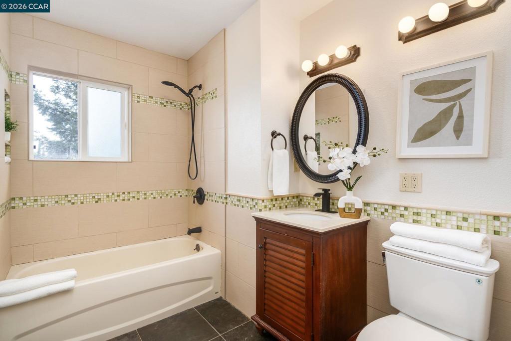 30 Hodur Ct Property Photo 34