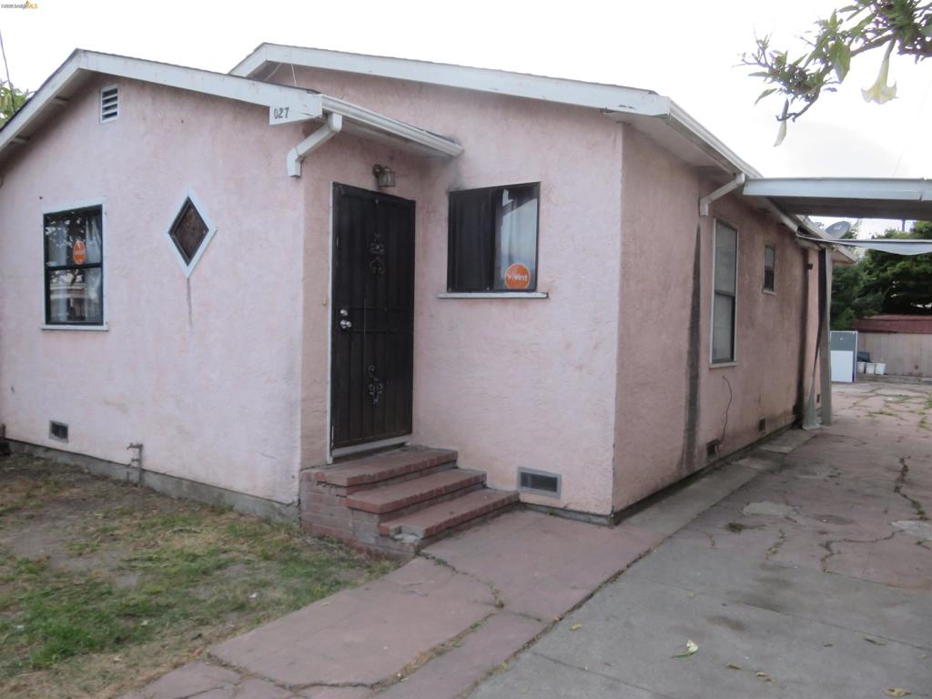 1027 76Th Ave Property Photo 1