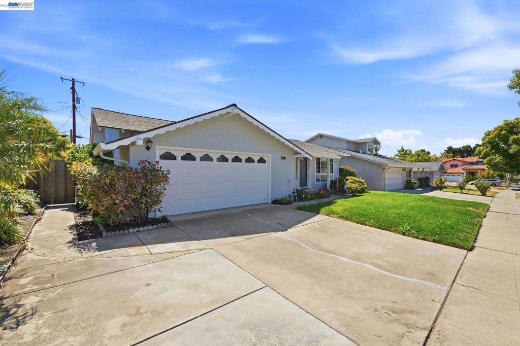 41441 Paseo Padre Pkwy Property Photo 3