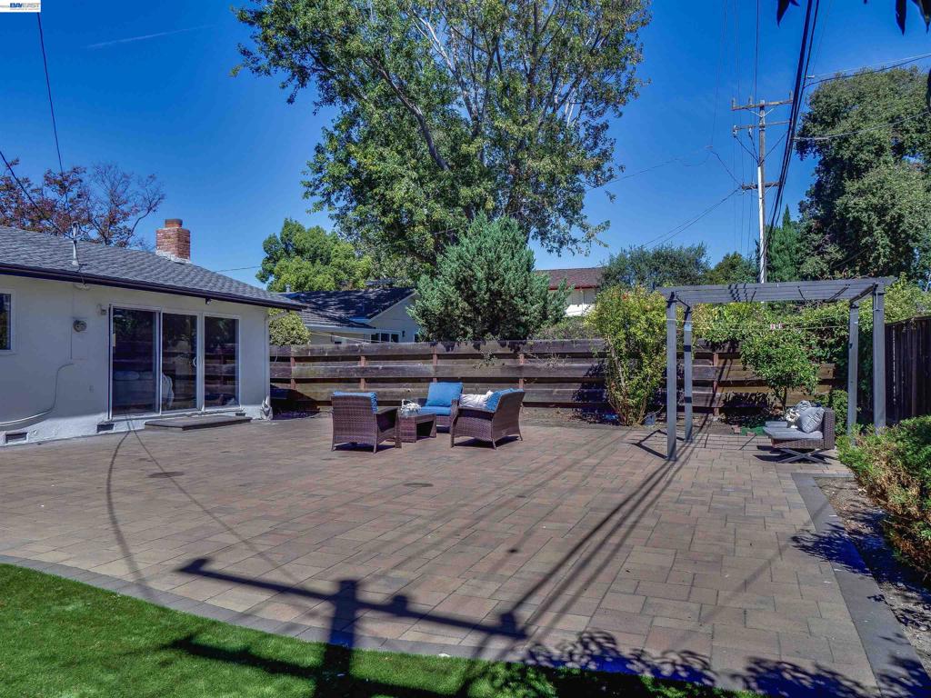 38300 Acacia St Property Photo 29