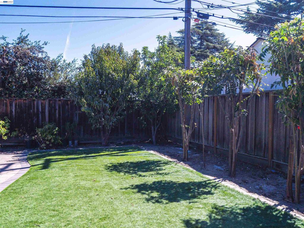 38300 Acacia St Property Photo 31