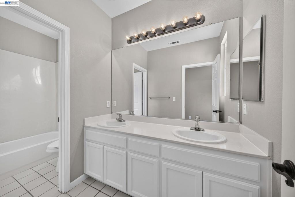 3927 Madbury Ct Property Photo 33