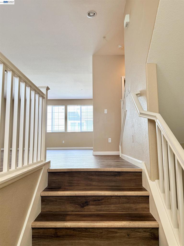 420 Summer Ln Property Photo 26
