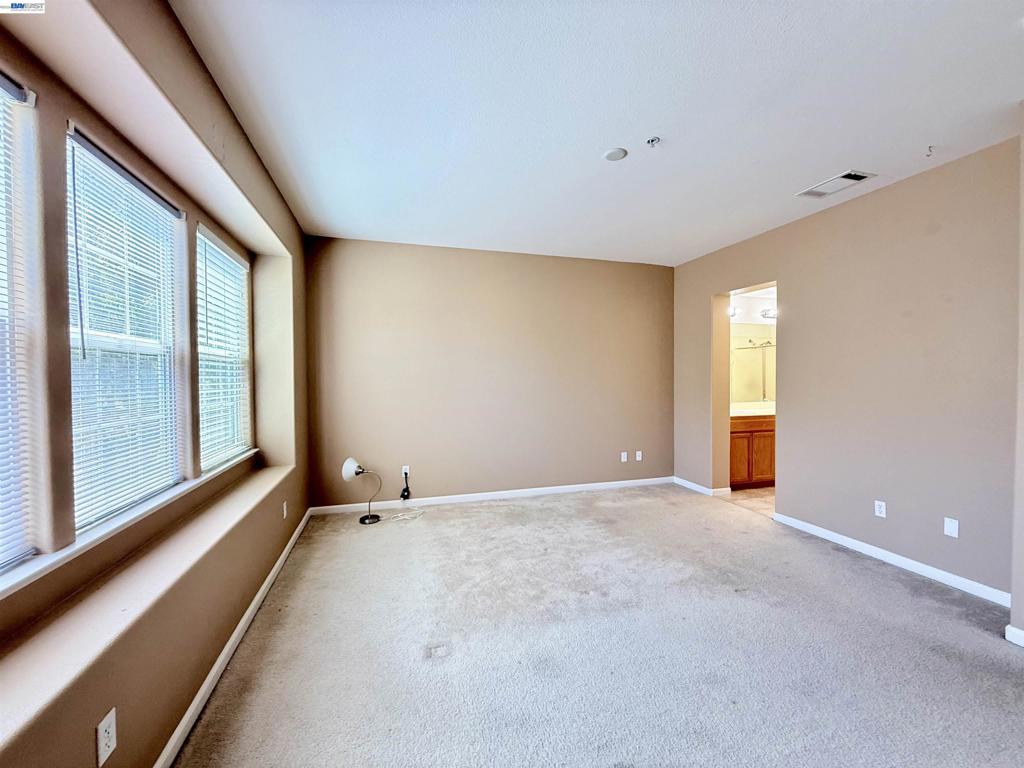 420 Summer Ln Property Photo 31