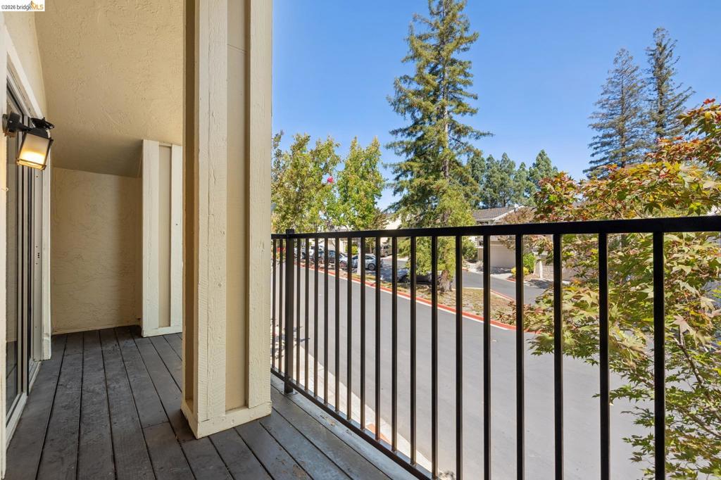 345 Kinross Dr. Property Photo 64